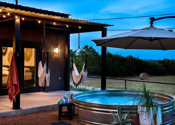 Container Haus Pet Friendly With Cowboy Pool