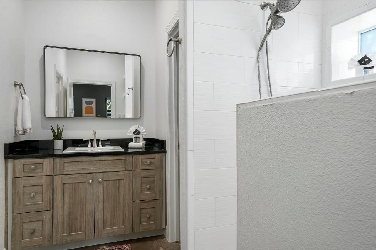 Container Haus Pet Friendly With Cowboy Pool