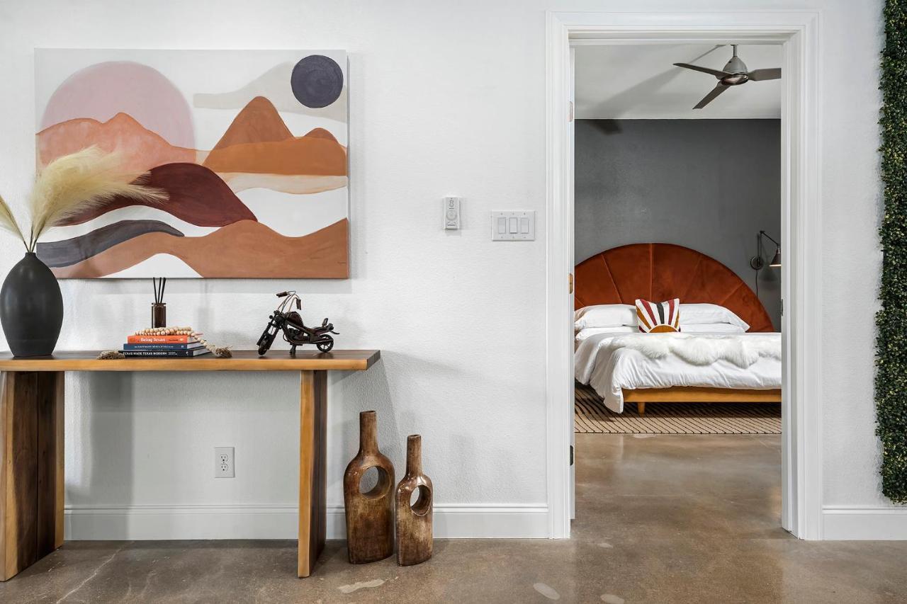 Container Haus Pet Friendly With Cowboy Pool Holiday home *
