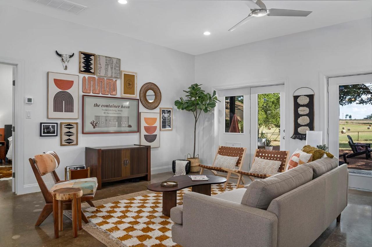 Container Haus Pet Friendly With Cowboy Pool Fredericksburg