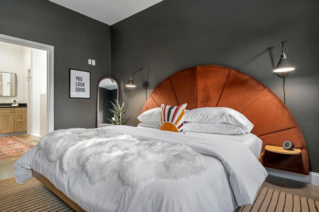 Container Haus Pet Friendly With Cowboy Pool Holiday home *