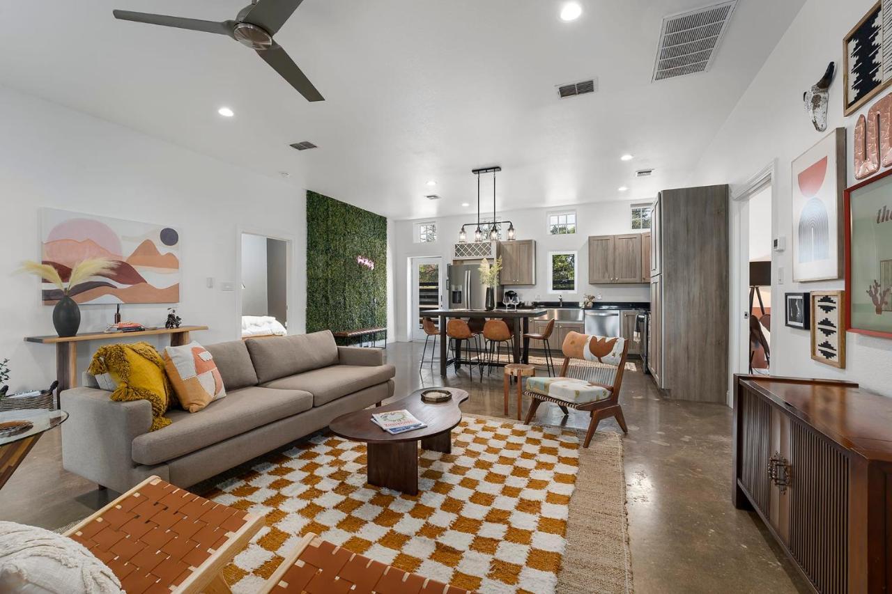 Container Haus Pet Friendly With Cowboy Pool Fredericksburg